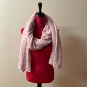 Amicale cashmere wrap